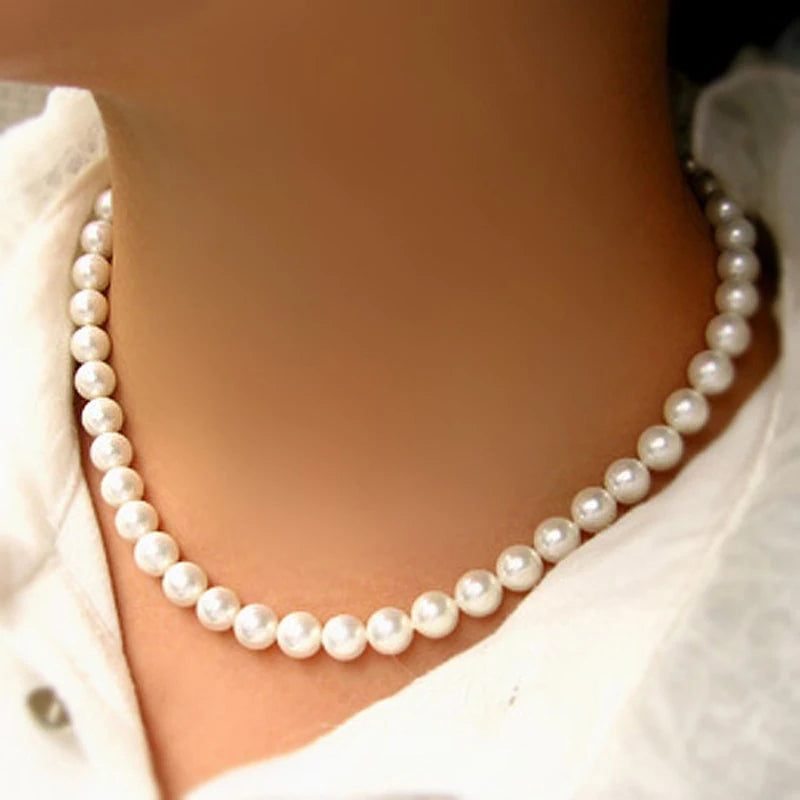 Timeless Pearl Choker for All Occasions